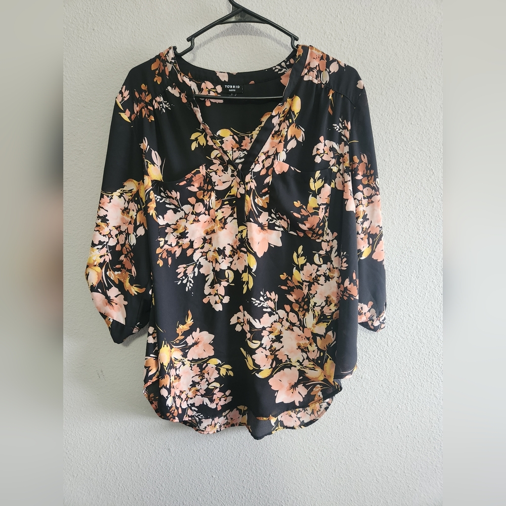 Long-sleeve Floral Torrid Harper